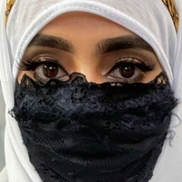 Aaliyah Aziz Nackt