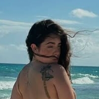 Ale Linares Nackt