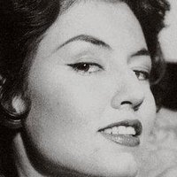 Alice Denham Nackt