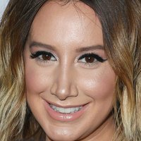 Ashley Tisdale Nackt
