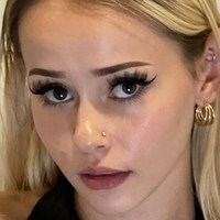 Briannabum Nackt