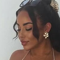 Brooke Scholefield Nackt