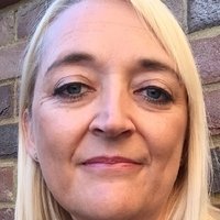 Caroline Mitchell Nackt