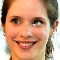 Daphne Patakia Nackt