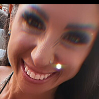 Deeturney Nackt