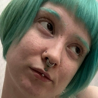 divine-femme Nackt