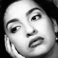 Elizabeth Pena Nackt