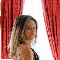 Ellcrys Nackt