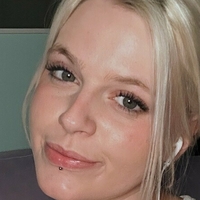 emily.schwarz Nackt