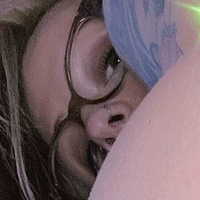 Emily Tokes Nackt