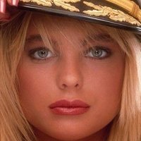 Erika Eleniak Nackt
