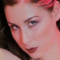 Floofie (Kira Beth) Nackt