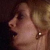 Gwen Lewis Nackt