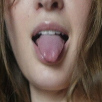 harpers_handy Nackt