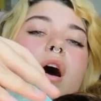 j0ivyy Nackt