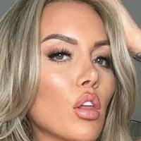 Jenna Hoskins Nackt