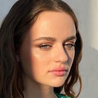 Joey King Nackt