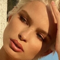 julialogan Nackt