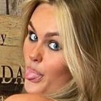 kaideyhoward Nackt