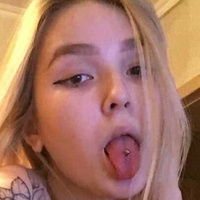 KatieJess Nackt