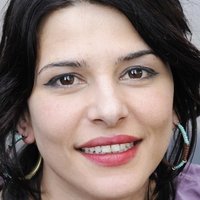 Lale Yavaş Nackt