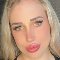 lauravonseethal Nackt