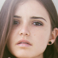 Lily Model Nackt