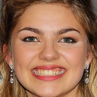 Louane Emera Nackt