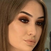 Louise Mckie Nackt