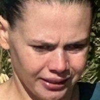 Lucia Hawley Nackt