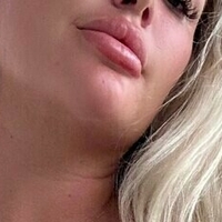 Lucy Nicholson Nackt