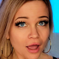 Mad ASMR Triggers Nackt