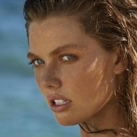 McKenna Berkley Nackt