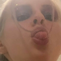 Mia Gladstone Nackt