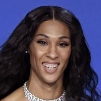 Michaela Jae Rodriguez Nackt