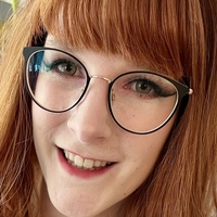 Nerdy Cinnamon Nackt