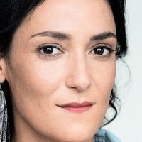 Neshe Demir Nackt