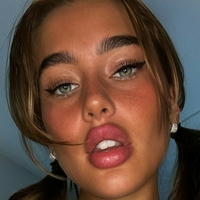 Nicole Kikabidze Nackt