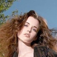 Nicole Linkletter Nackt