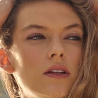 Nicole Petrie Nackt