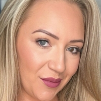 nicolebond Nackt