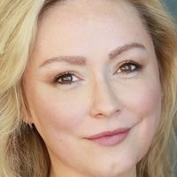 Nina Siemaszko Nackt