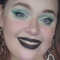 phoebegoth Nackt