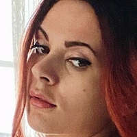 Polly Bones Nackt