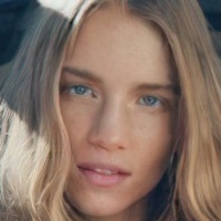 Rebecca Leigh Longendyke Nackt