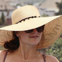 Sara Hopkins Nackt