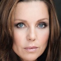 Sarah-Jane Redmond Nackt