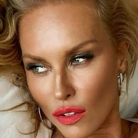 Simona Krainova Nackt