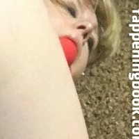 Slut4werewolves Nackt