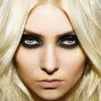 Taylor Momsen Nackt